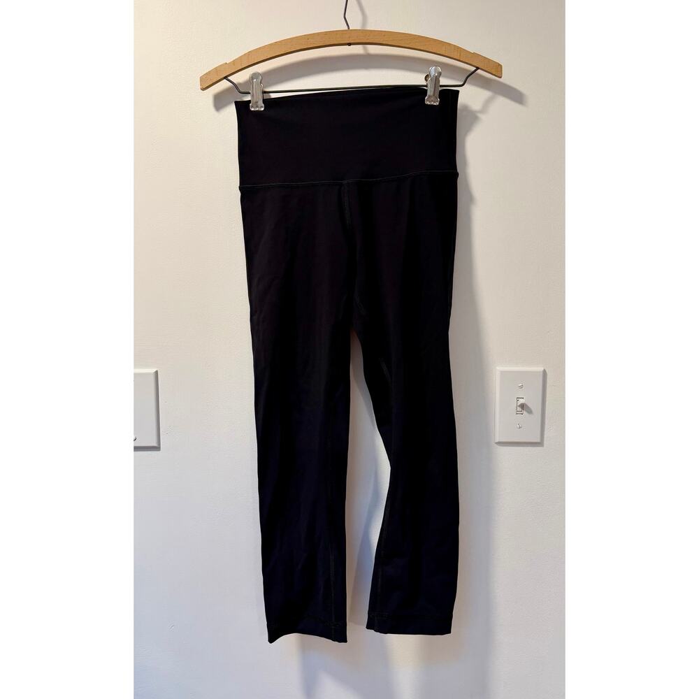 Women’s Lululemon size 4 black leggings